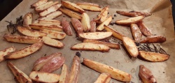 Oven baked Roseval potatoes